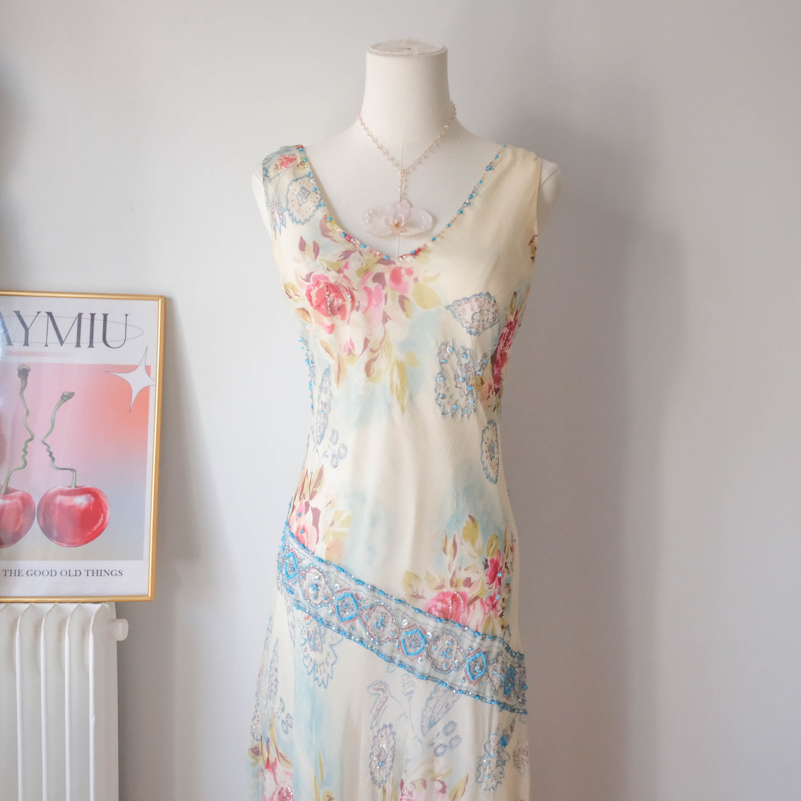 DERHY Vintage Beautiful Cottage Fairy Floral Embellisment Midi Dress