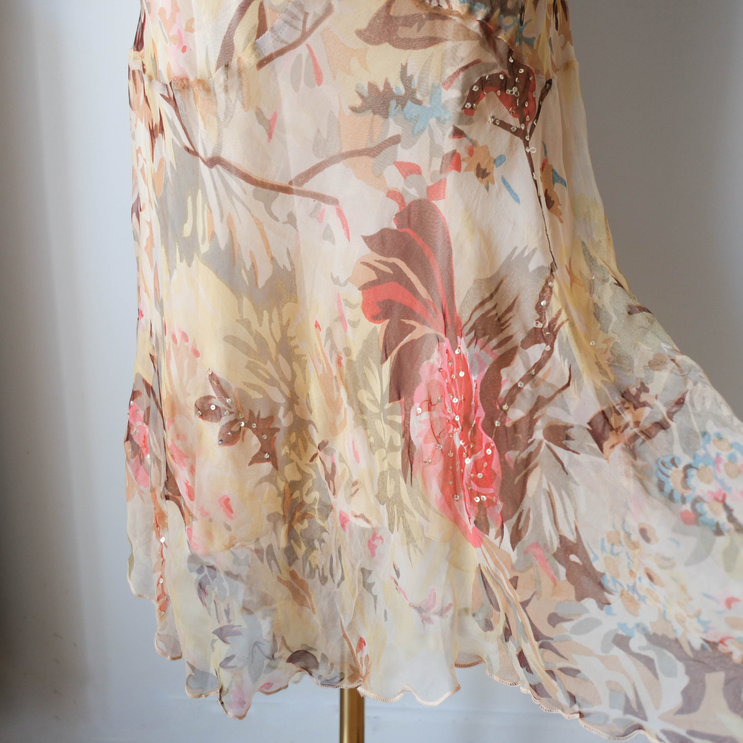 DERHY Vintage Beautiful Cottage Floral Embellisment Dress