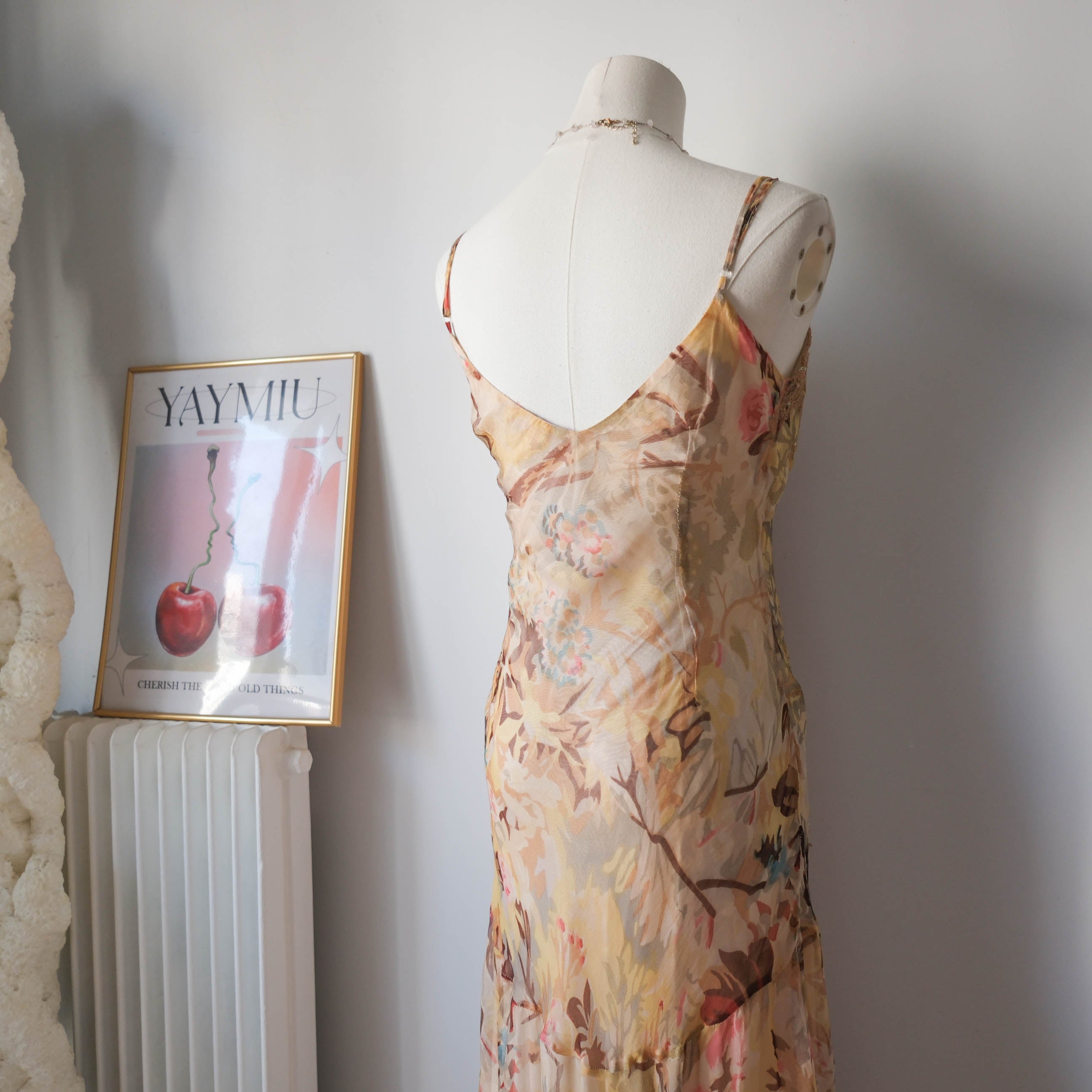 DERHY Vintage Beautiful Cottage Floral Embellisment Dress