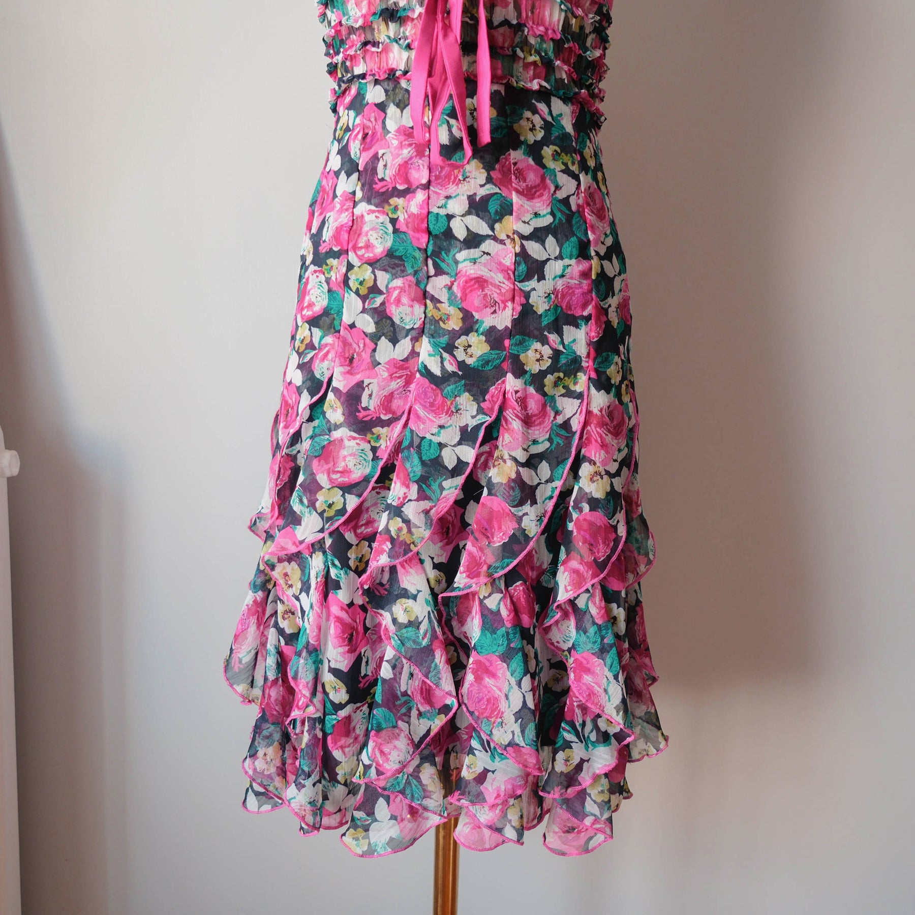 Vintage Romantic Halter Ruffled Floral Dress