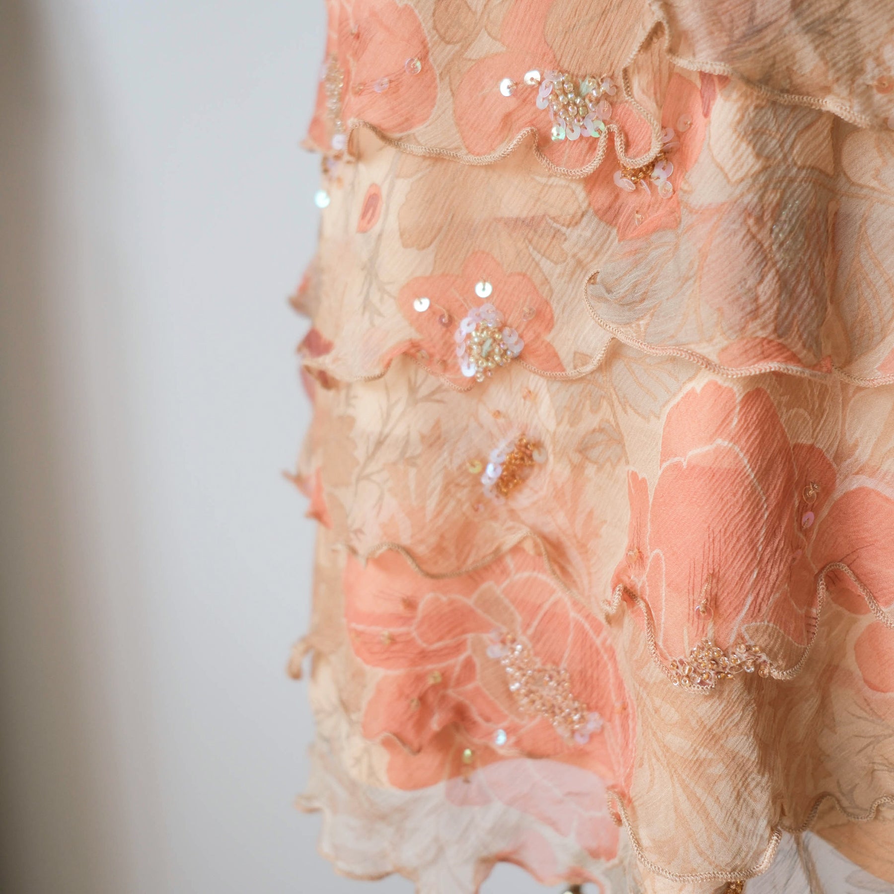 Vintage Y2K Peach Floral Ruffle Tiered Midi Dress