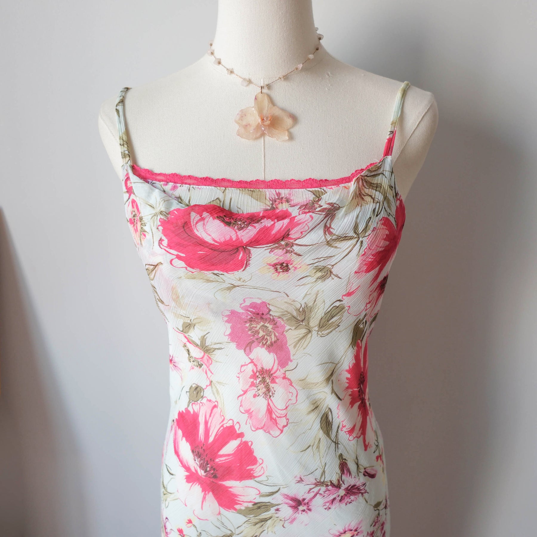 Vintage Dreamy Floral Midi Dress