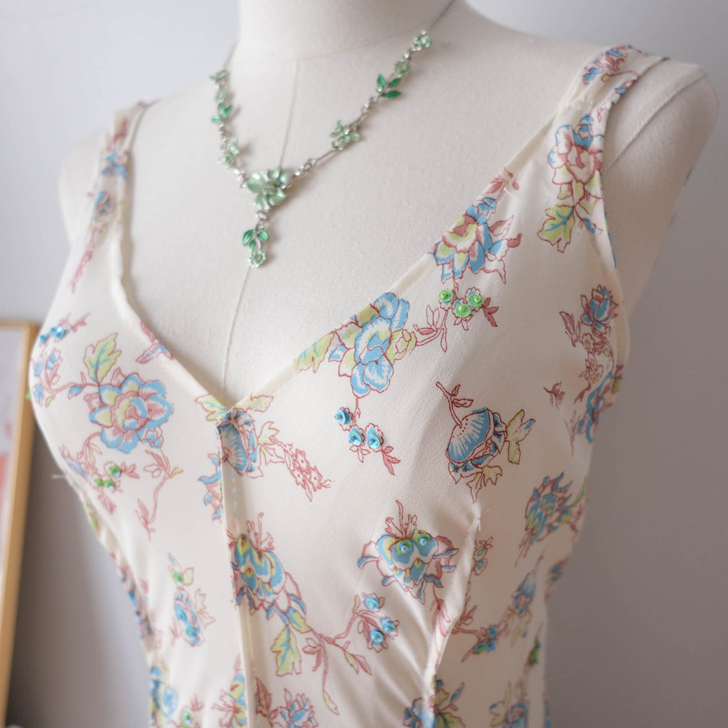 Vintage Beaded Floral Maxi Dress with Ruffle (Copie)